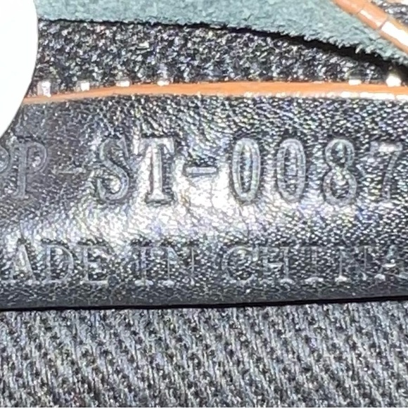 CELINE AUTHENTIC MONOGRAMMED CROSSBODYBODY BAG. EUC. - Picture 9 of 12